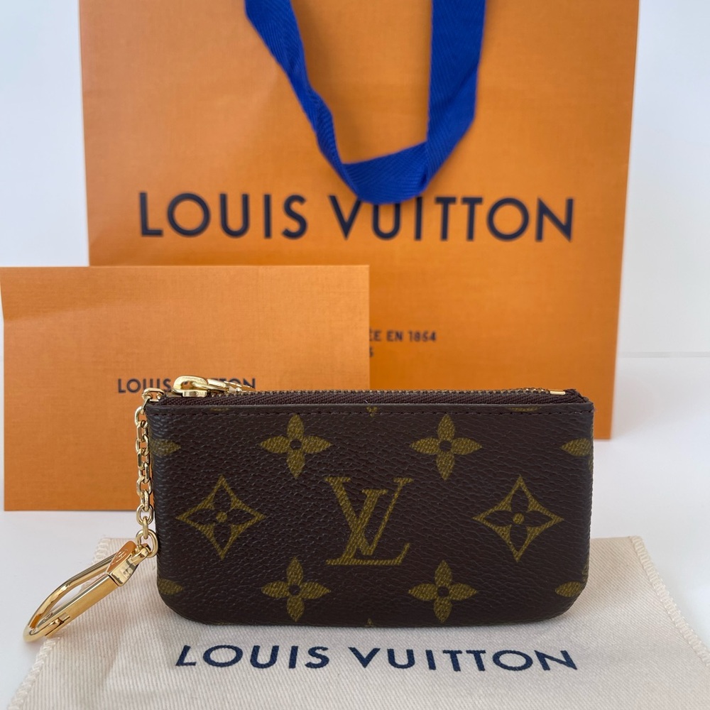 Louis Vuitton key Clé
